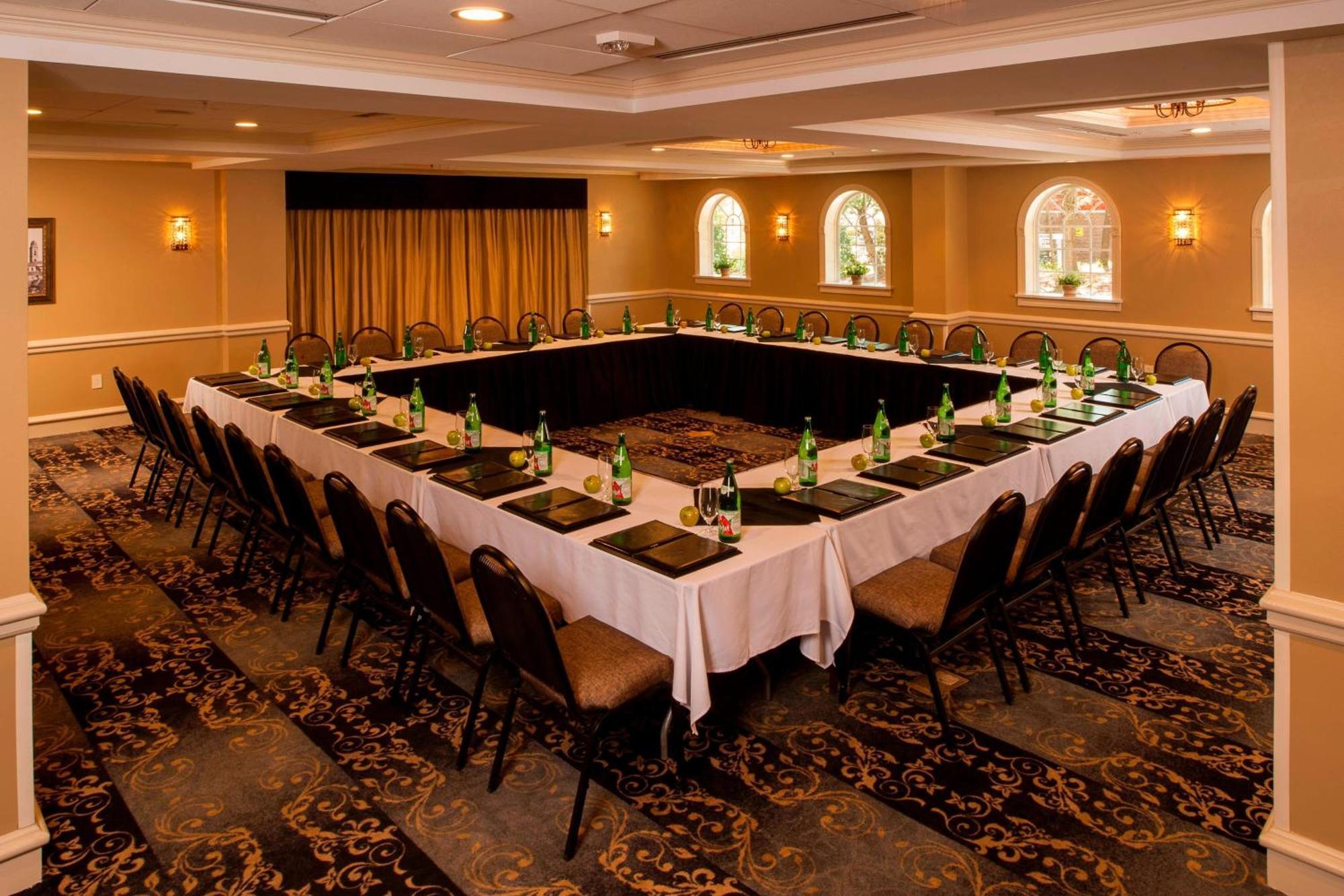 Hotel The Siena Hotel, Autograph Collection 4*